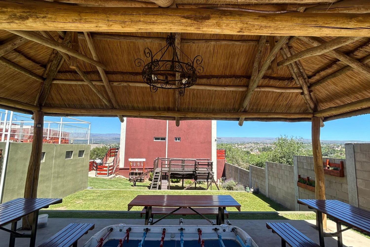 Quincho con vista a las sierras